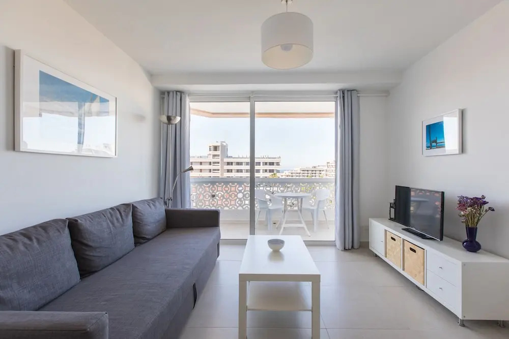 Tenerife South Shore Apartament, Coastal Lifestyle