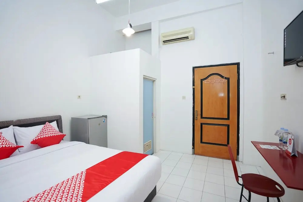 OYO 1624 Panjang Jiwo Residence