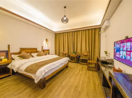 Golden Lotus Hostel