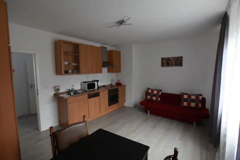 Helle Ferienwohnung an der Rheinpromenade 50 qm
