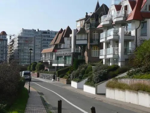 Fairway Apartment