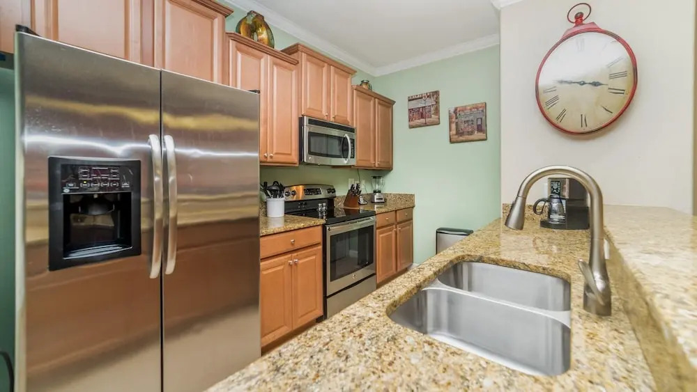 8932 Majesty Palm Road - FS