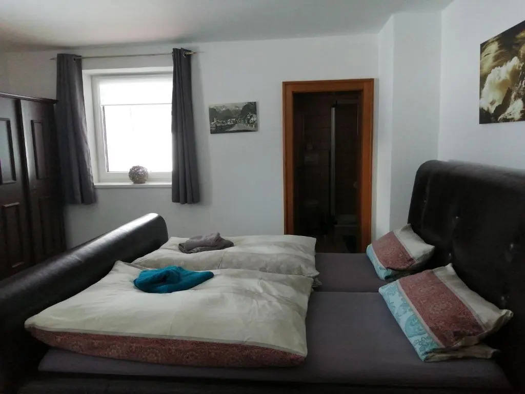 2 Zimmerwohnung Mit Kuche U. Bad