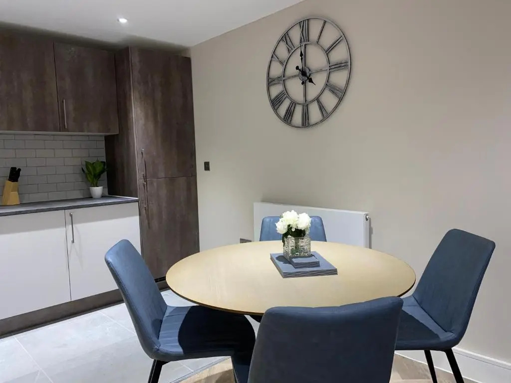 Roomotel - Sir Robert Peel Court