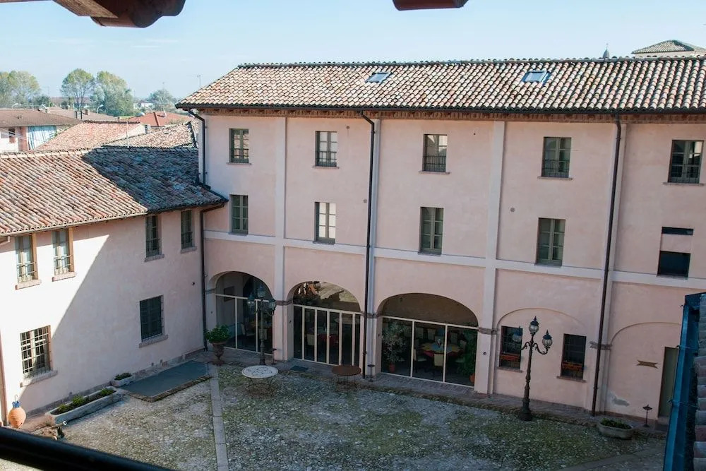 Hotel La Tavola Rotonda