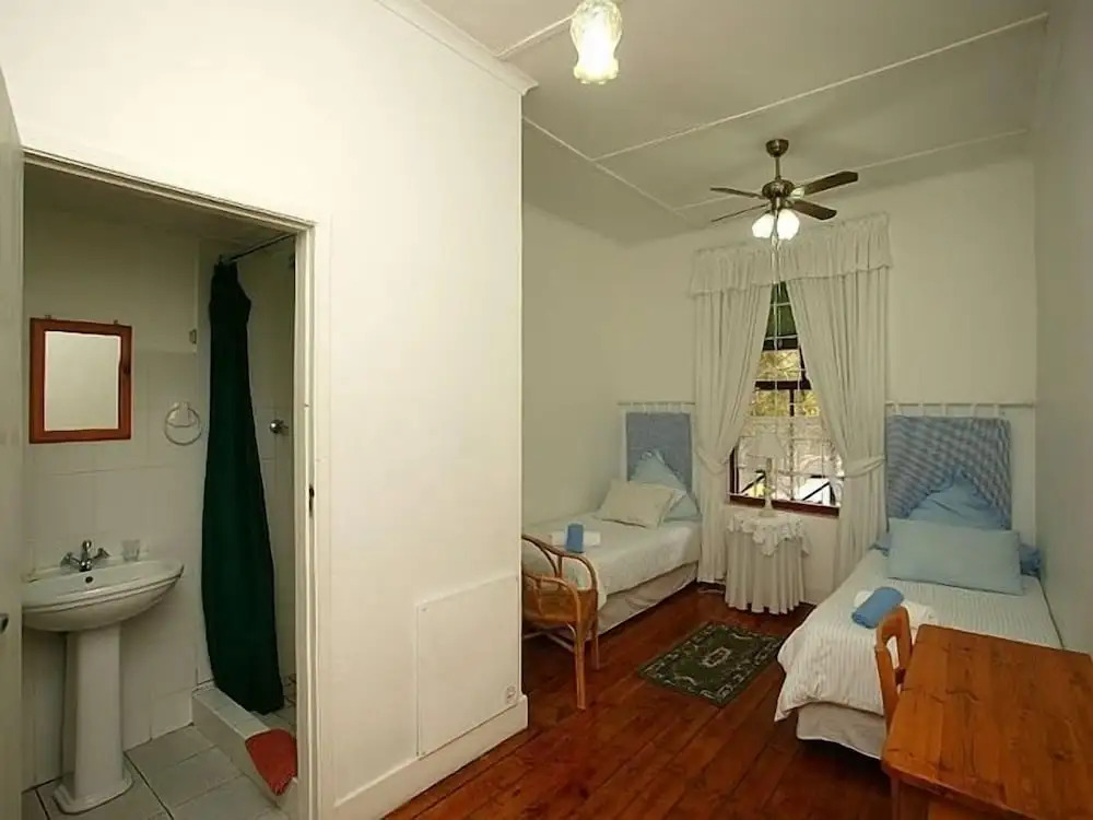 District Six Guesthouse