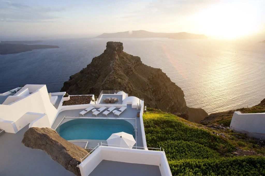 Grace Hotel, Auberge Collection