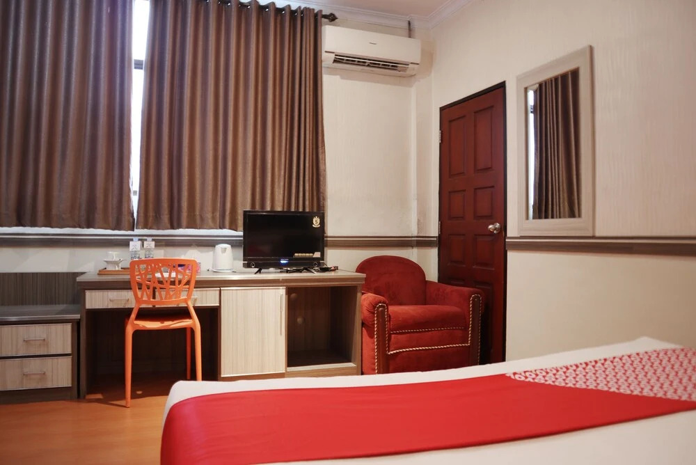 Mona Plaza Hotel