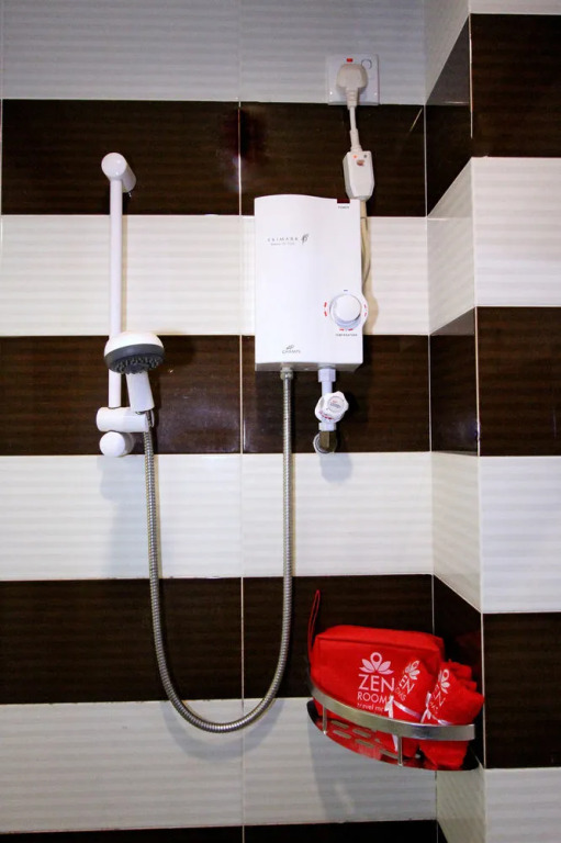 ZEN Rooms Menteng Cikini