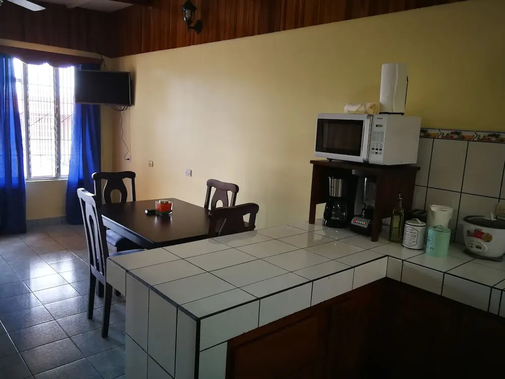 Apartamentos QR La Fortuna - Adults Only