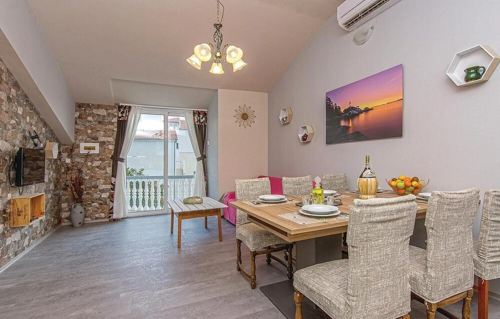 Stunning Home in Pakostane With 4 Bedrooms, Outdoor Swimming Pool and Wifi