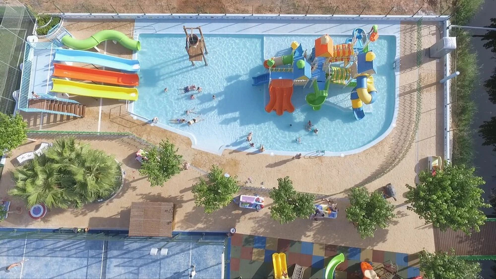 Camping y Bungalows Monmar