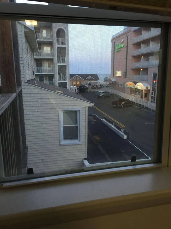 The Wellington Hotel & Suites Oceanblock