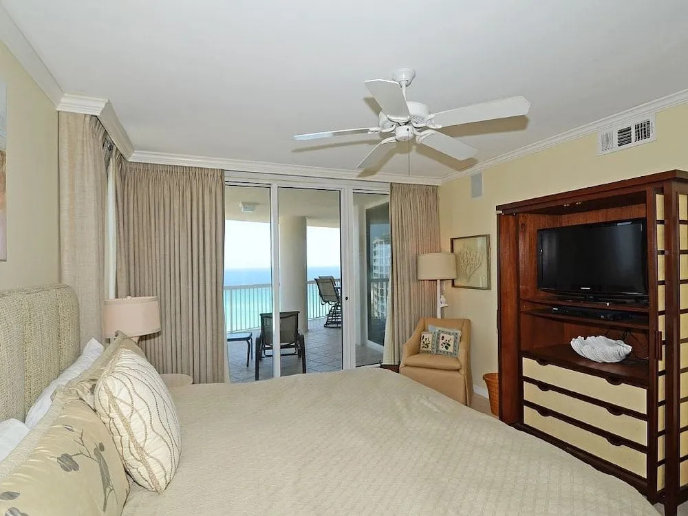 St Maarten 1401 Silver Shells 669247 by RedAwning