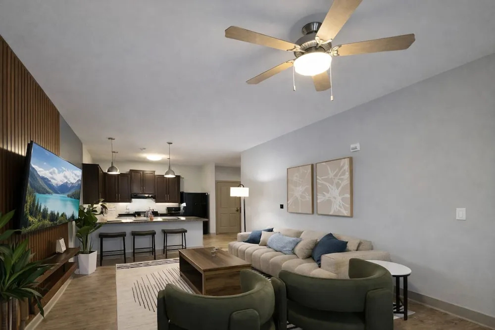 Vue by Stylish Stays