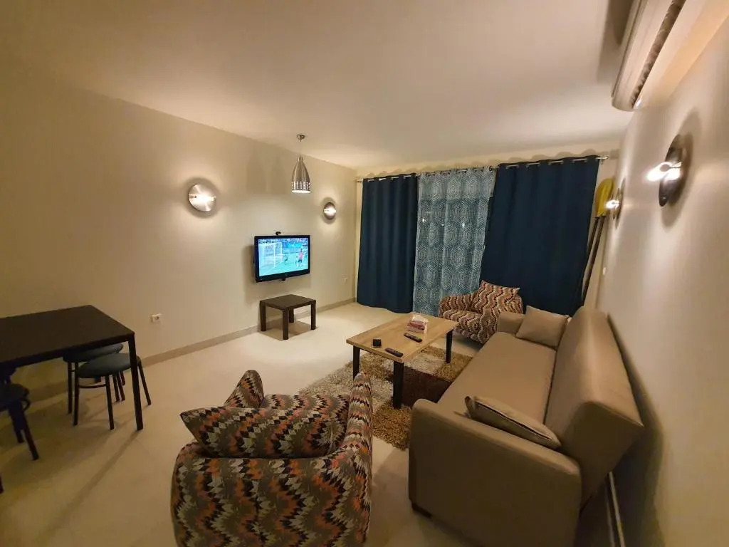 Cheerful 3-Bedroom Holiday home With private pool&garden