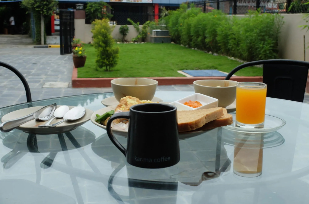 Hotel Karuna