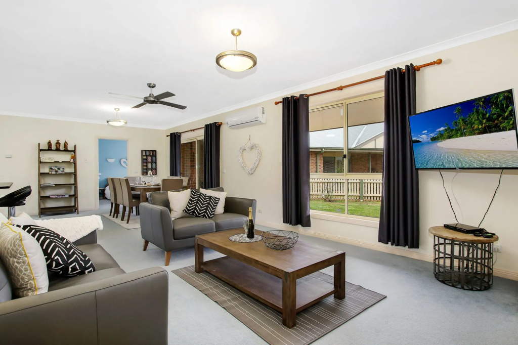 Valley View Townhouse - on the RAIL TRAIL