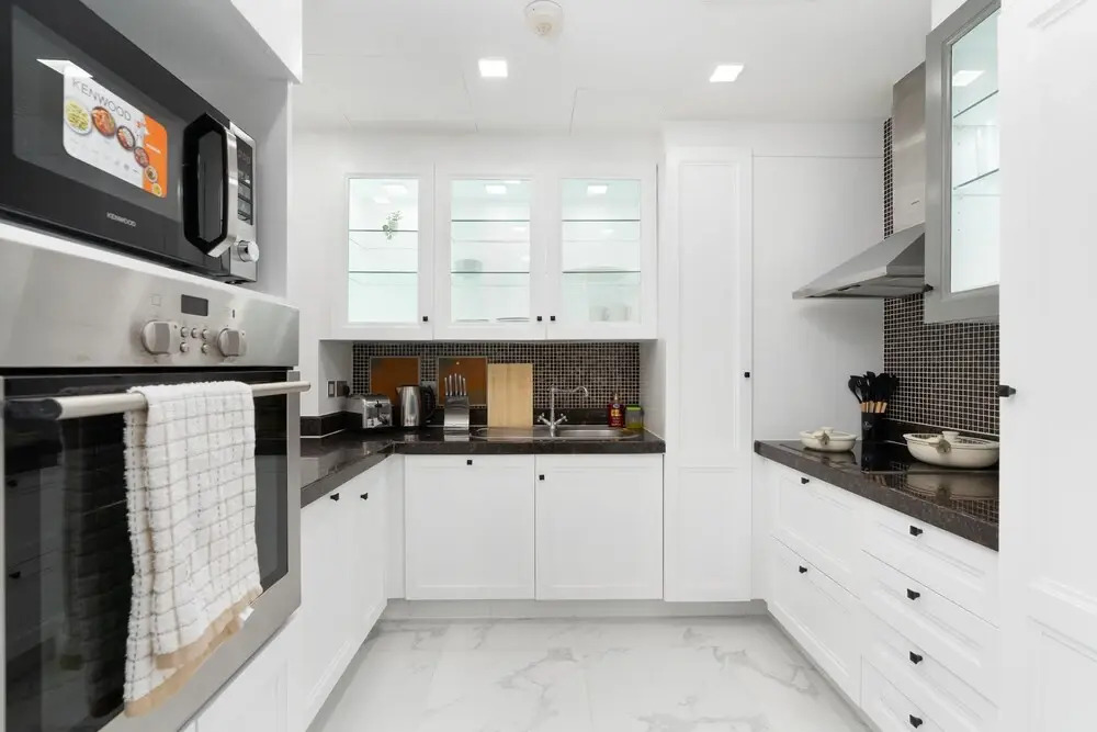 Whitesage - Fully Renovated Spacious 2Br Apt. With Burj Views
