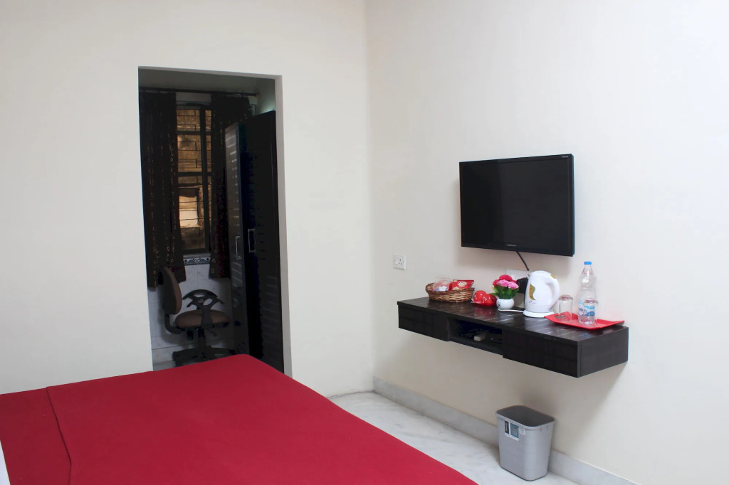 Hotel Nest International