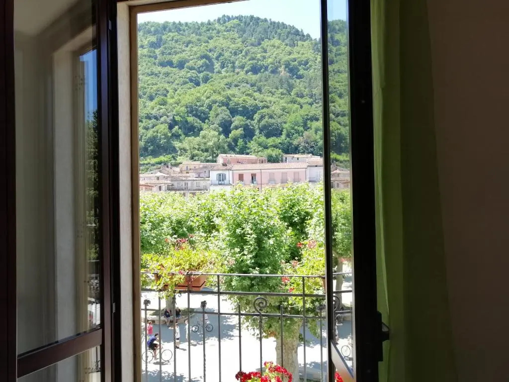 Le Finestre sulla Piazza
