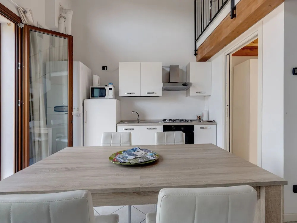 Lake-view Apartment in Silviano With Terrace and Garden