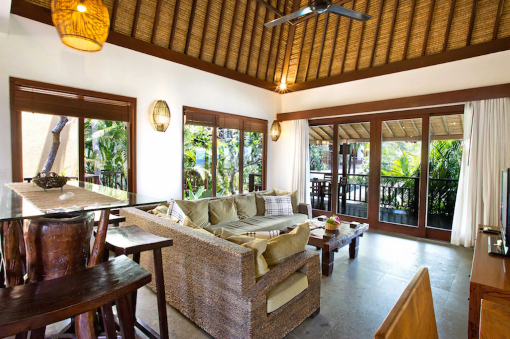 Batu Karang Lembongan Resort & Spa