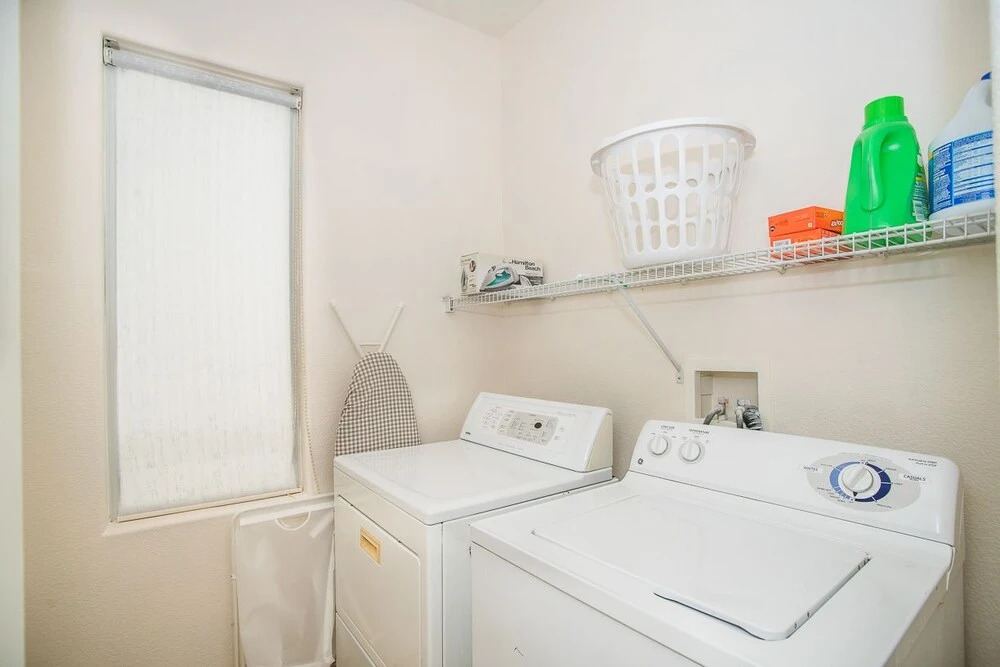 Grey High Roller - 4Bd 3Ba