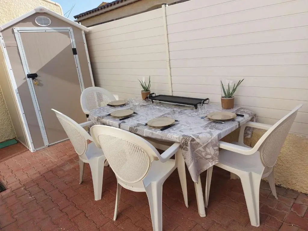 Appartement Le Grau d'Agde, 2 pièces, 5 personnes - FR-1-423-217