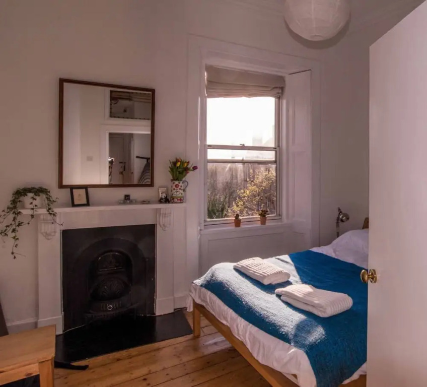 Comfortable Apartment in Leith
