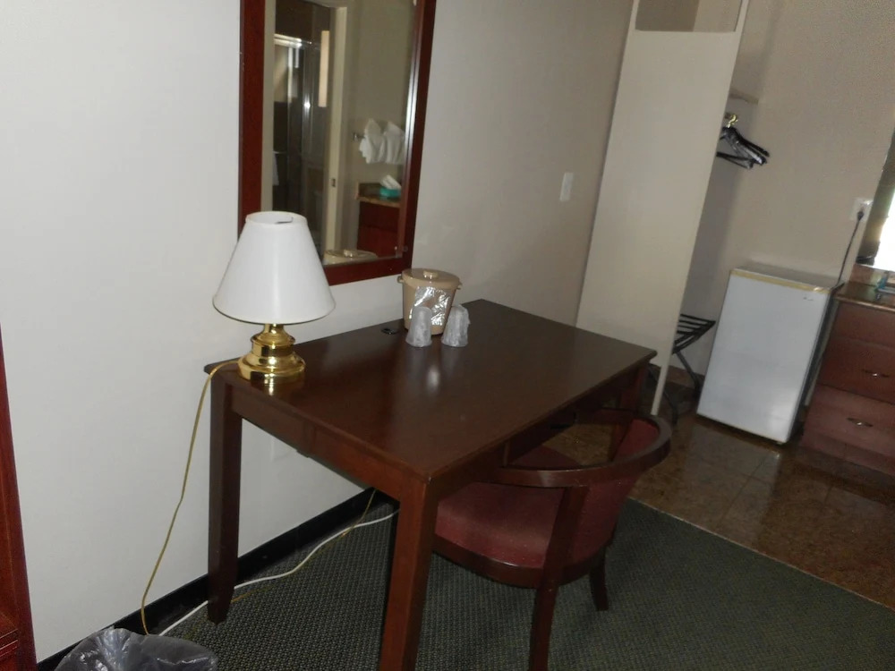 Highlander Motel