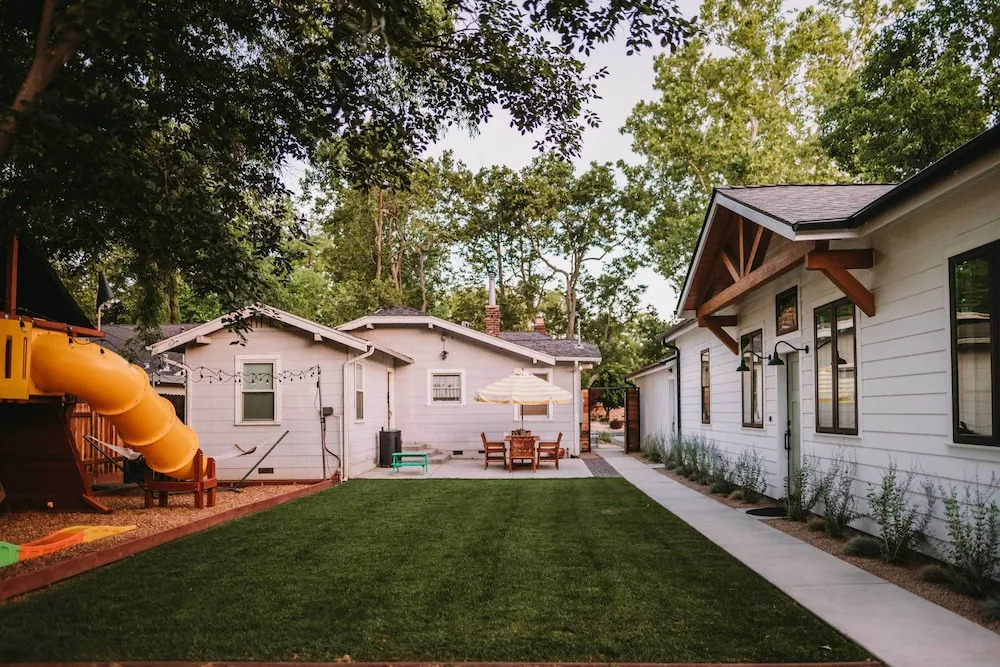 Sacramento Guest House w/ Patio ~ 5 Mi to Downtown