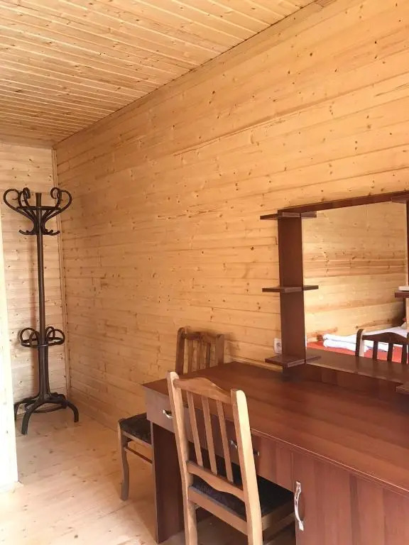 Cottage and Gigo Papas Wine Cellar