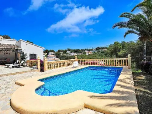 Holiday Home Lucie by Interhome