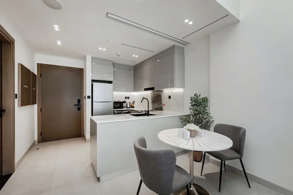 Binghatti Canal 1BR with view on Marina