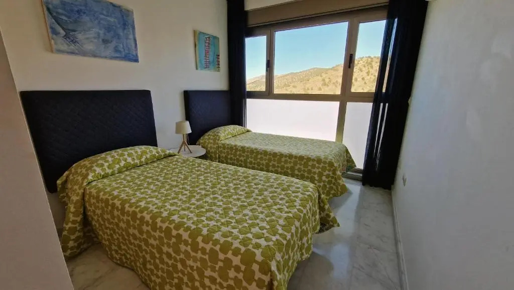 Stunning sea views from a 2-bedroom apartment on the 26th floor