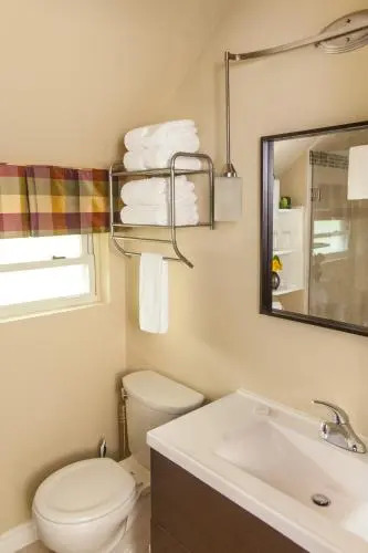 Avery House B&B