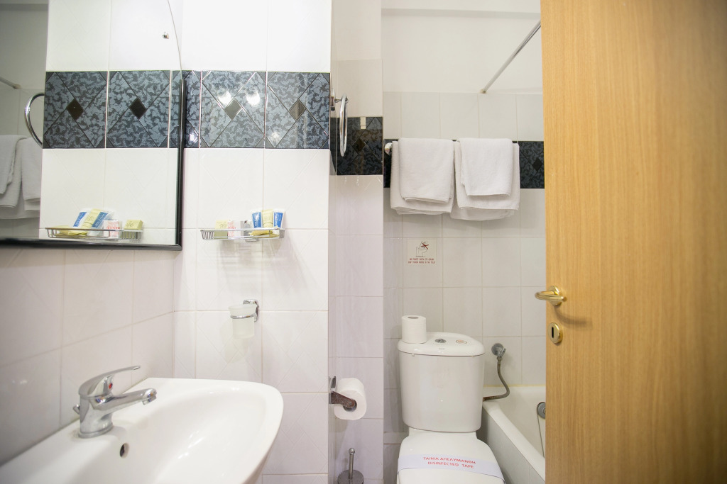 Tzaki hotel & restaurant Patras