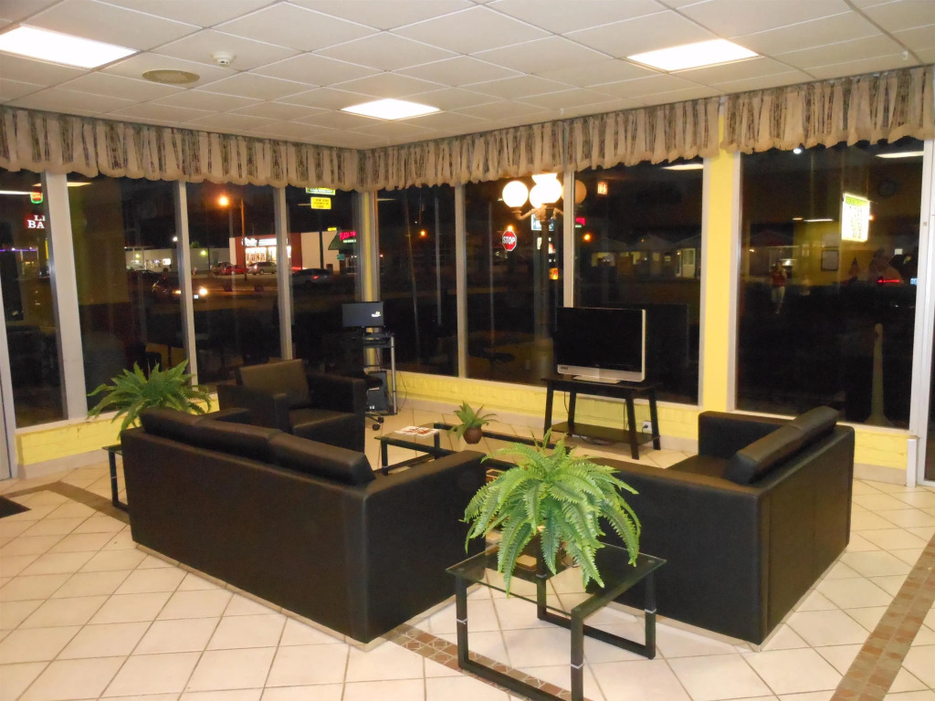 Country Garden & Suites