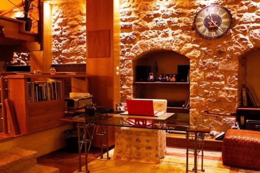 Secluded Mountain Refuge - Theonimfi Paradise Gem