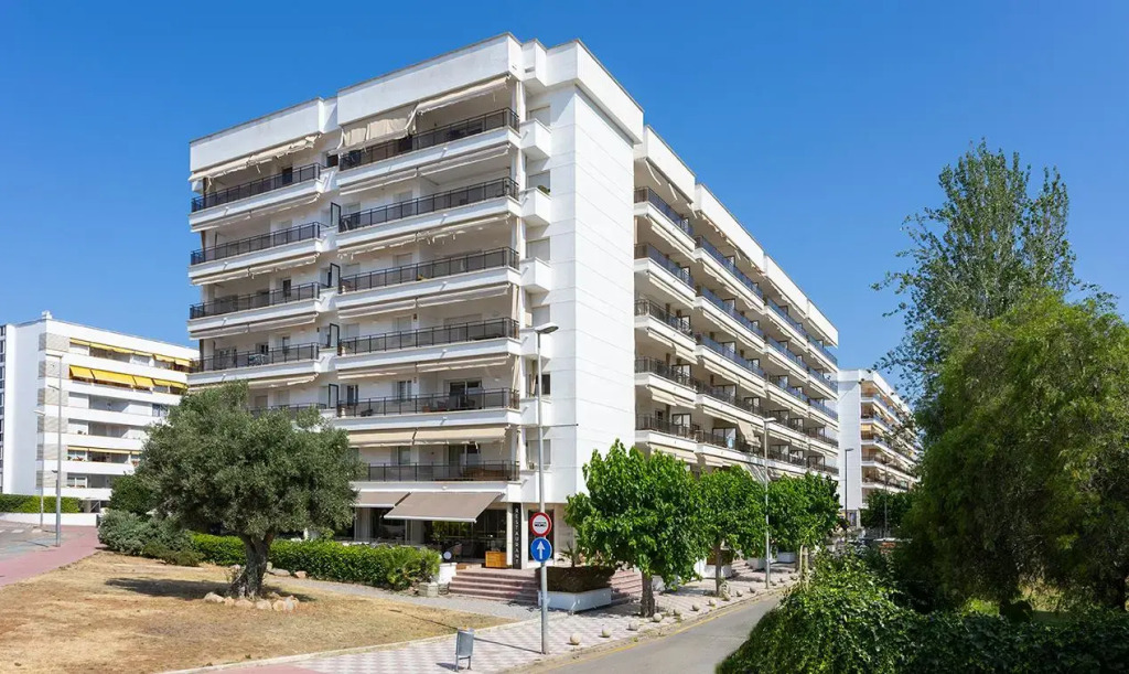 Suites del Mar Fenals Apartments