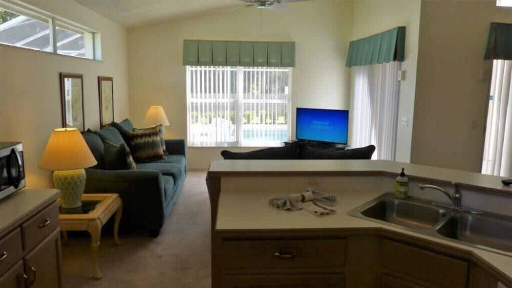 Sun Splash Villa