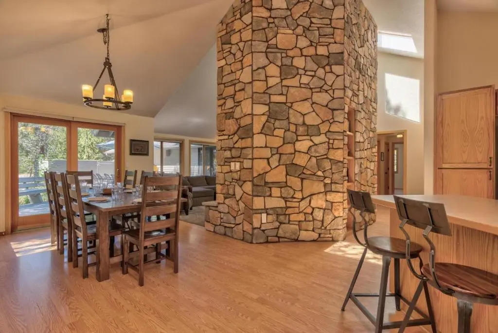 Lassen Lane 15