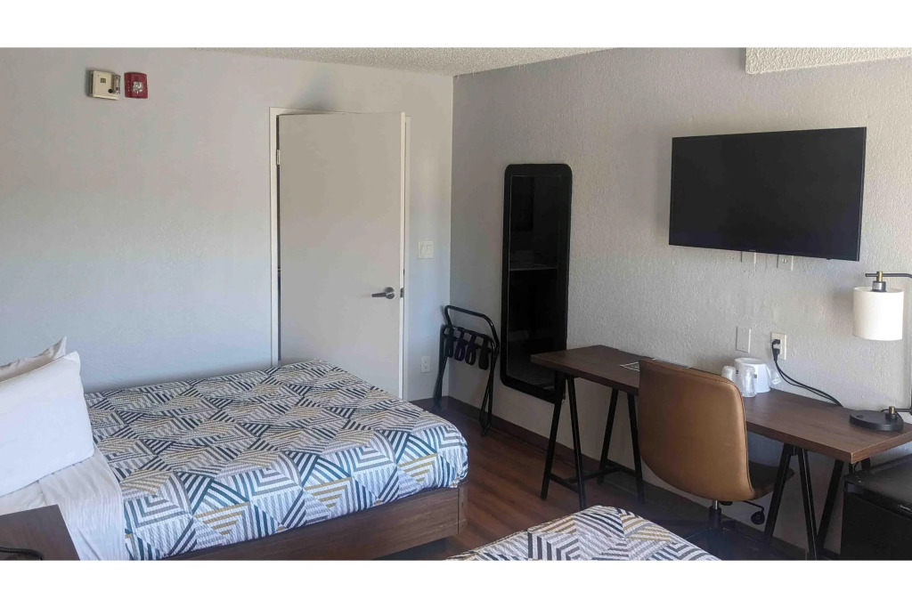 Motel 6 Las Vegas, NV - I-15 Stadium