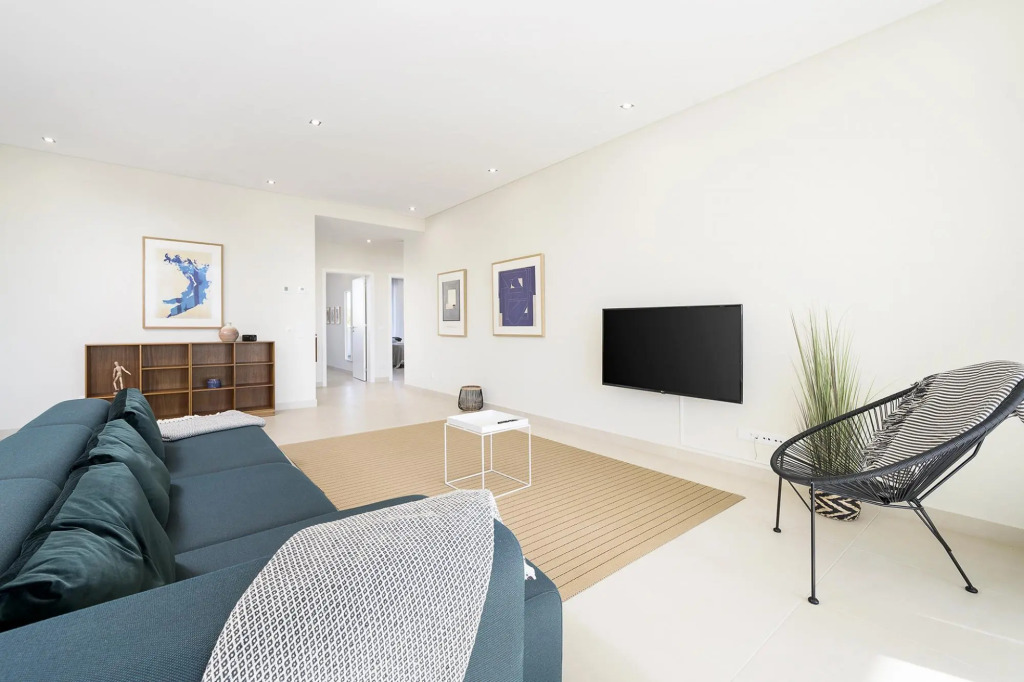 Luxury Lagos Apartment by Ideal Homes