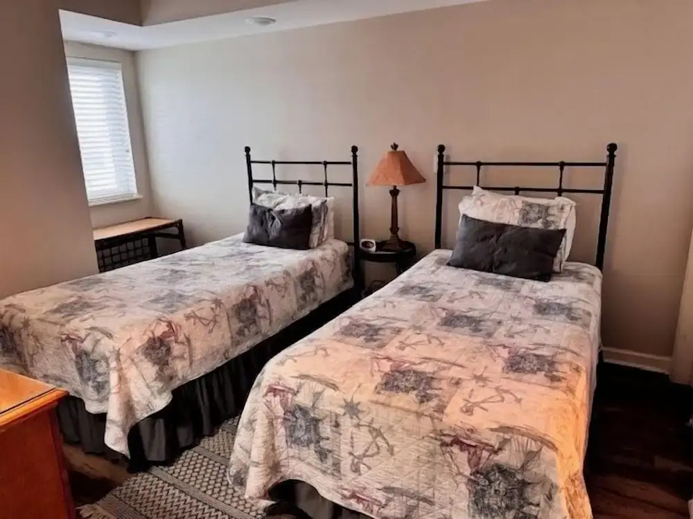 Sunrise Pointe 11F