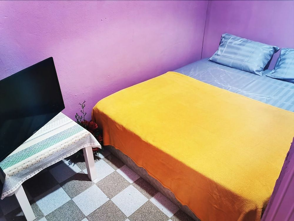 BOBI's Cafe Backpackers Hostel