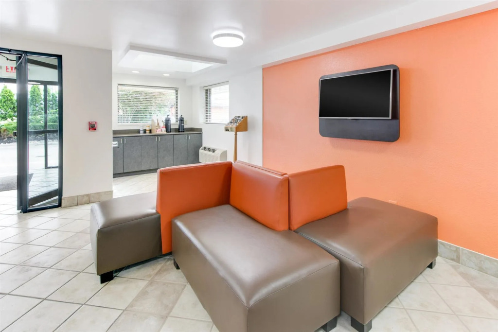 Red Roof Inn PLUS+ Columbus - Worthington