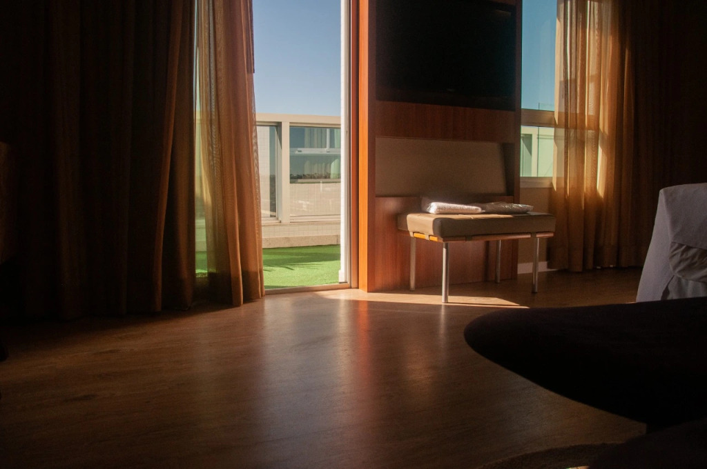 Jade Hotel