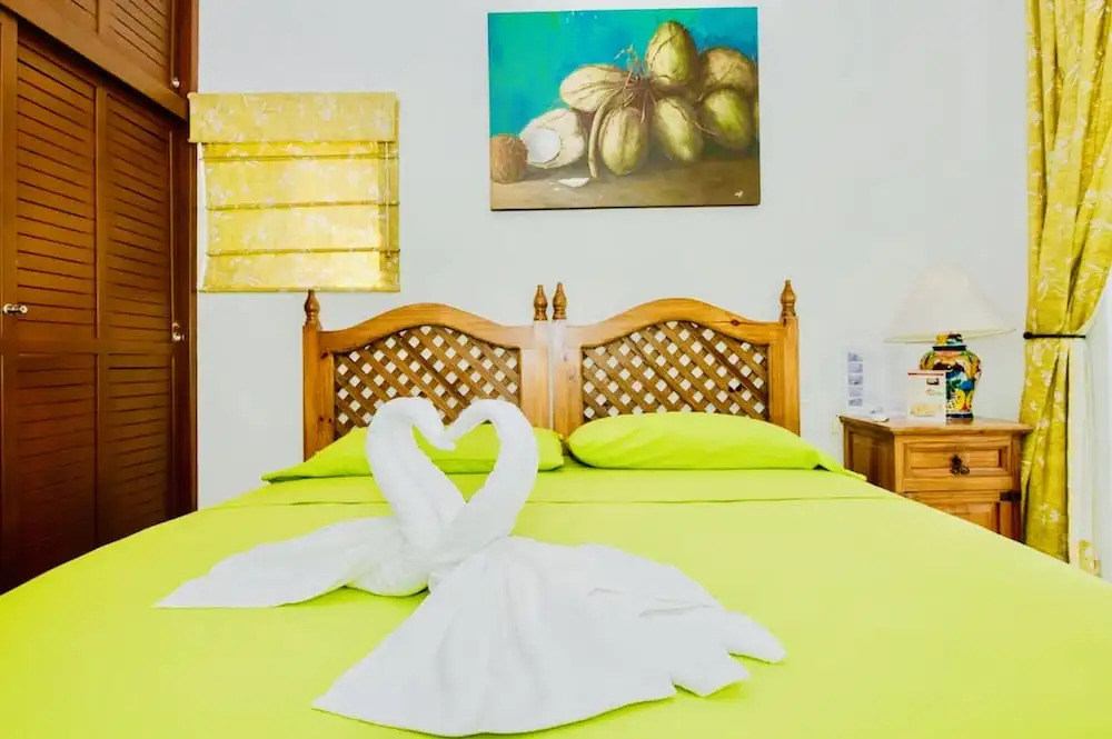 Playacar - Superior Budget Room With Swimming Pool Air Conditioning and Parking